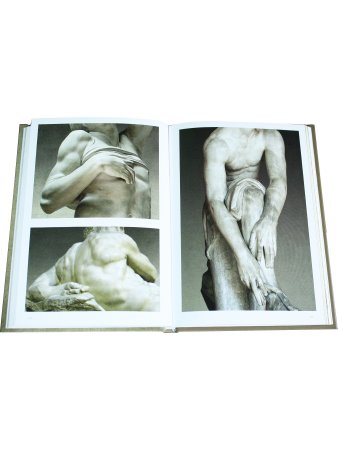 Анатомия фигуры человека (на англ.яз.) 