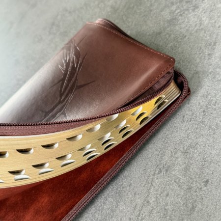Библия 055 zti код 25055-35 термо штамп "терновый венец" кожаный переплет на молнии с индексами цвет